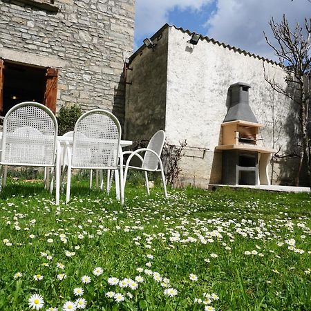 Cirjuana, Casa En El Centro Con Agradable Jardin Y Barbacoa By Pirineos 360 Villa Биескас Екстериор снимка
