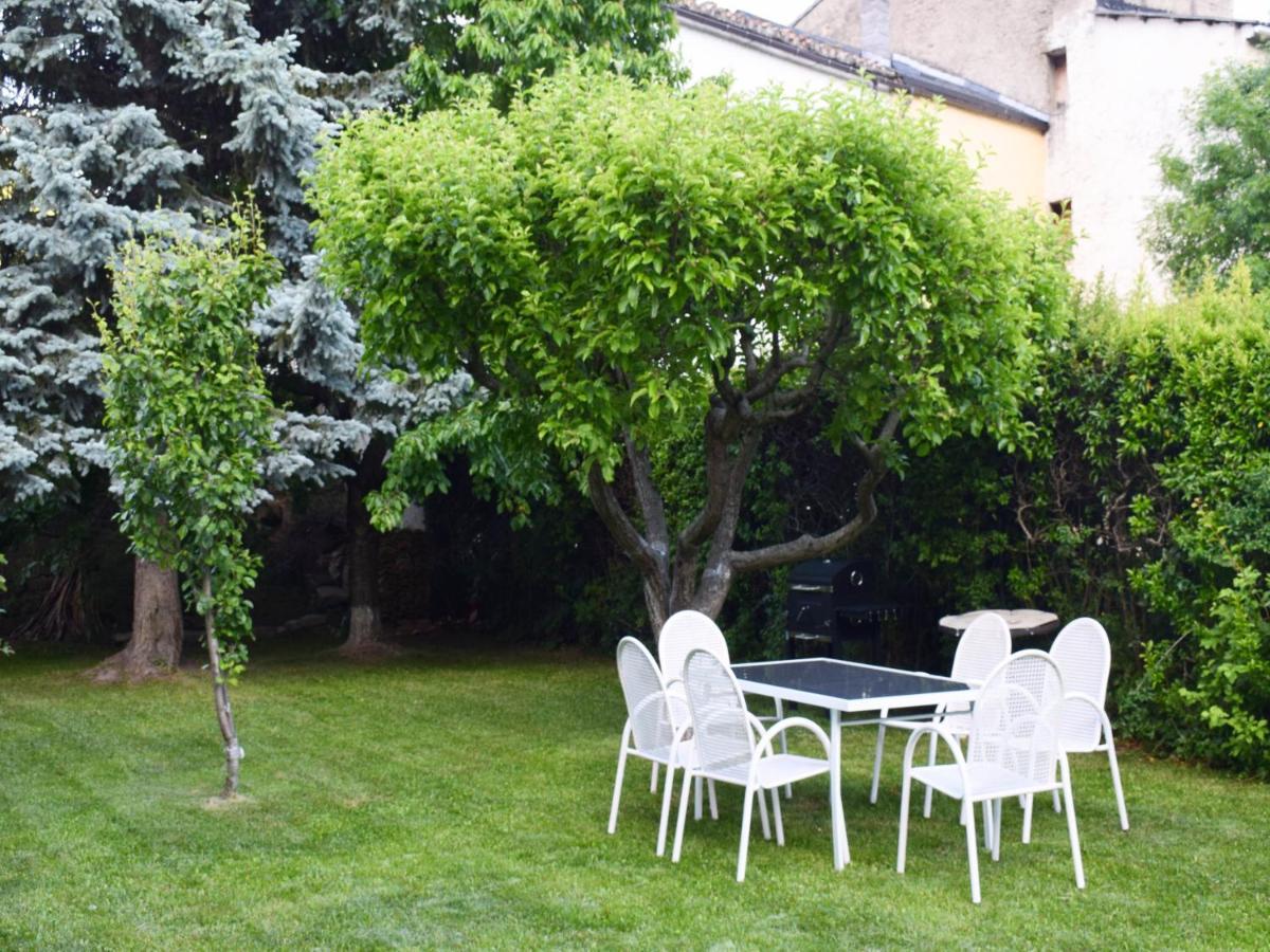 Cirjuana, Casa En El Centro Con Agradable Jardin Y Barbacoa By Pirineos 360 Villa Биескас Екстериор снимка