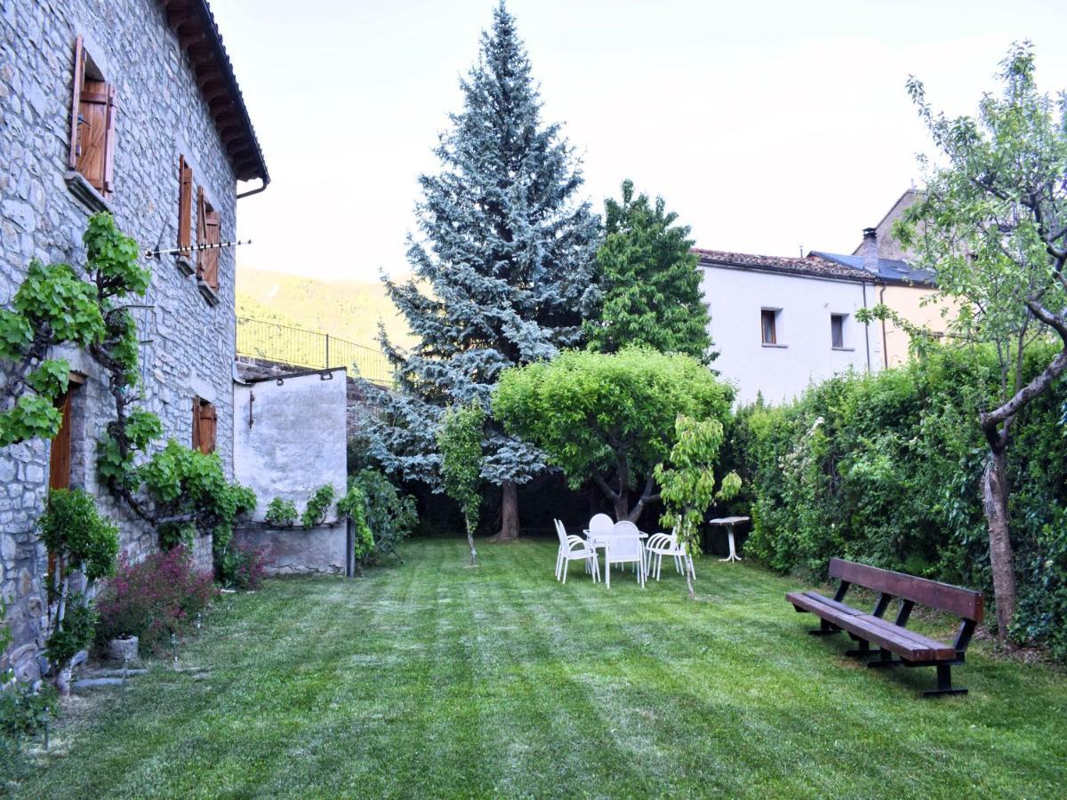 Cirjuana, Casa En El Centro Con Agradable Jardin Y Barbacoa By Pirineos 360 Villa Биескас Екстериор снимка