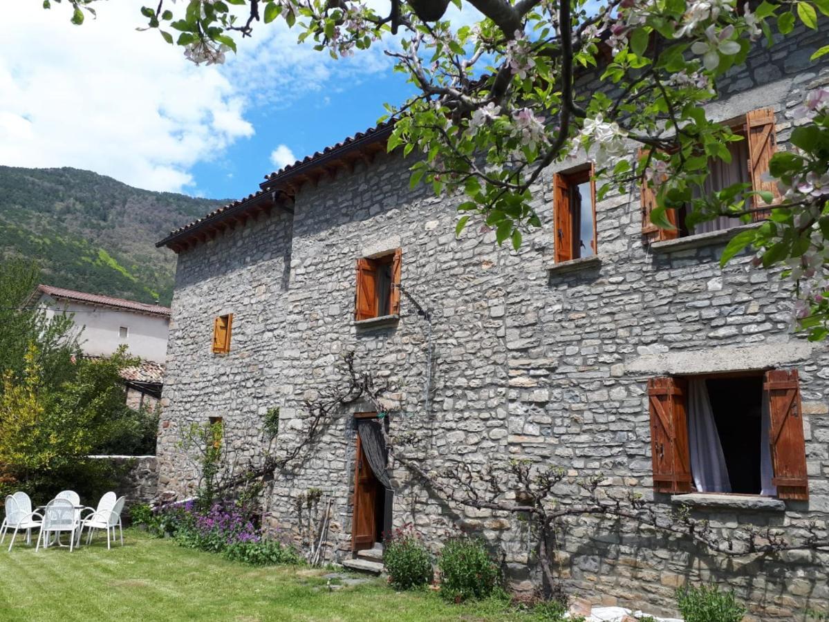 Cirjuana, Casa En El Centro Con Agradable Jardin Y Barbacoa By Pirineos 360 Villa Биескас Екстериор снимка