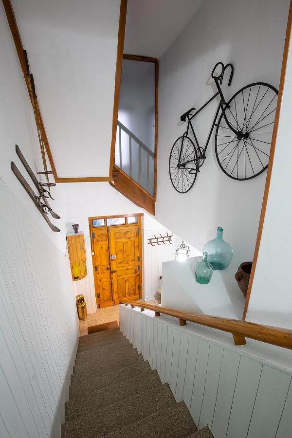 Cirjuana, Casa En El Centro Con Agradable Jardin Y Barbacoa By Pirineos 360 Villa Биескас Екстериор снимка