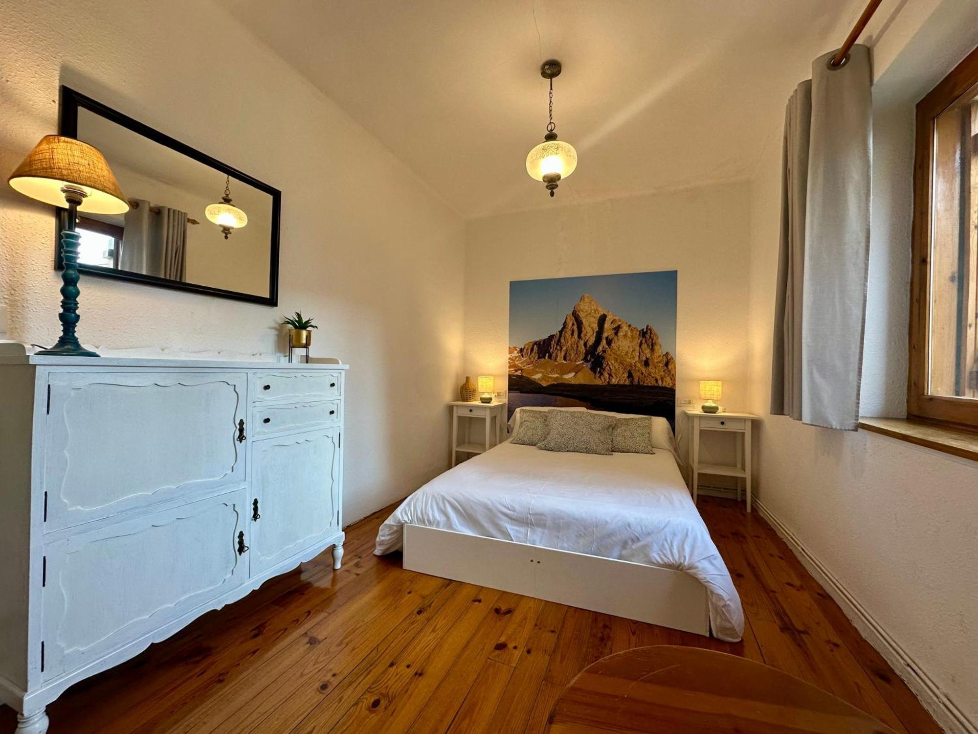 Cirjuana, Casa En El Centro Con Agradable Jardin Y Barbacoa By Pirineos 360 Villa Биескас Екстериор снимка