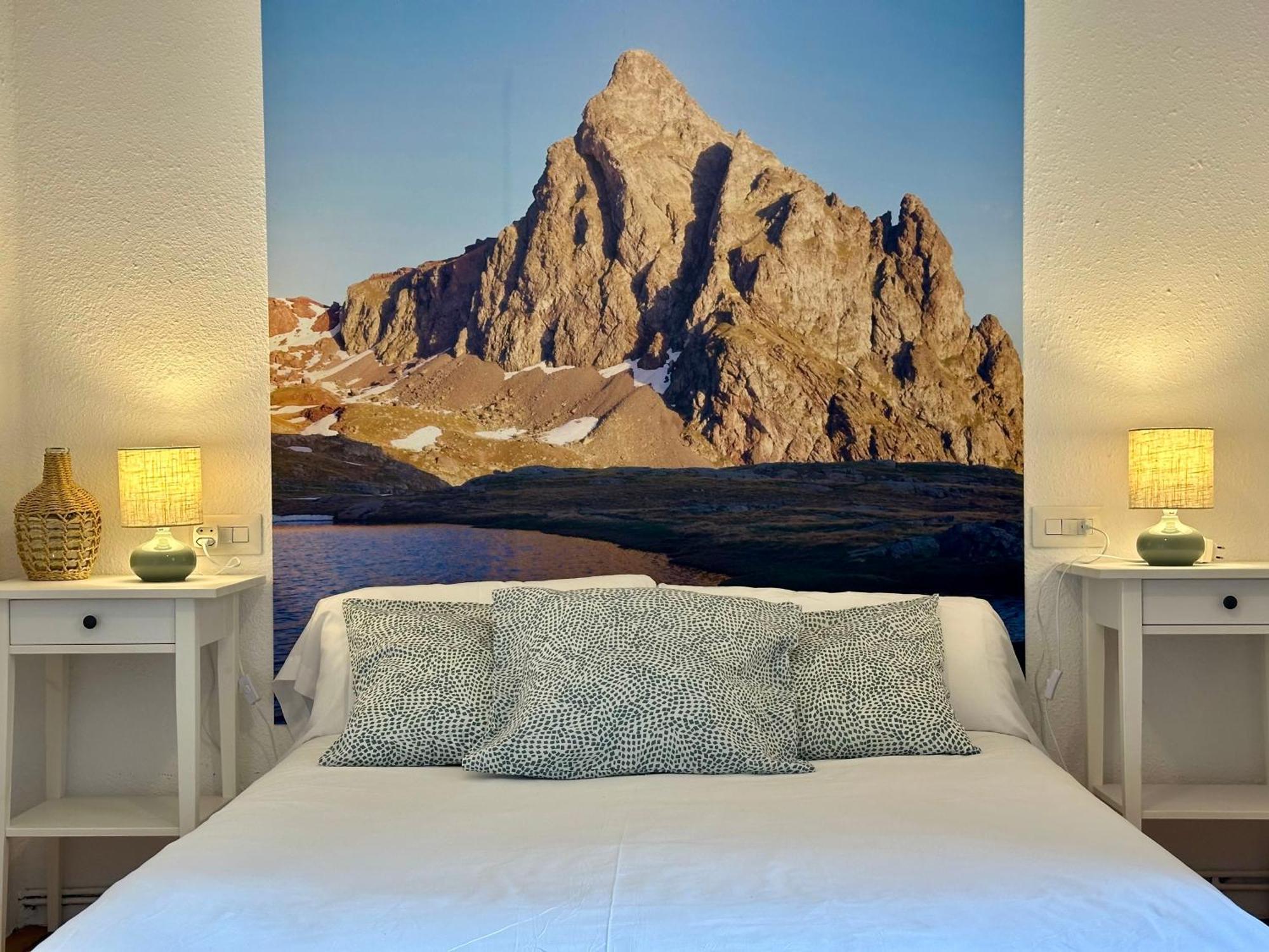 Cirjuana, Casa En El Centro Con Agradable Jardin Y Barbacoa By Pirineos 360 Villa Биескас Екстериор снимка