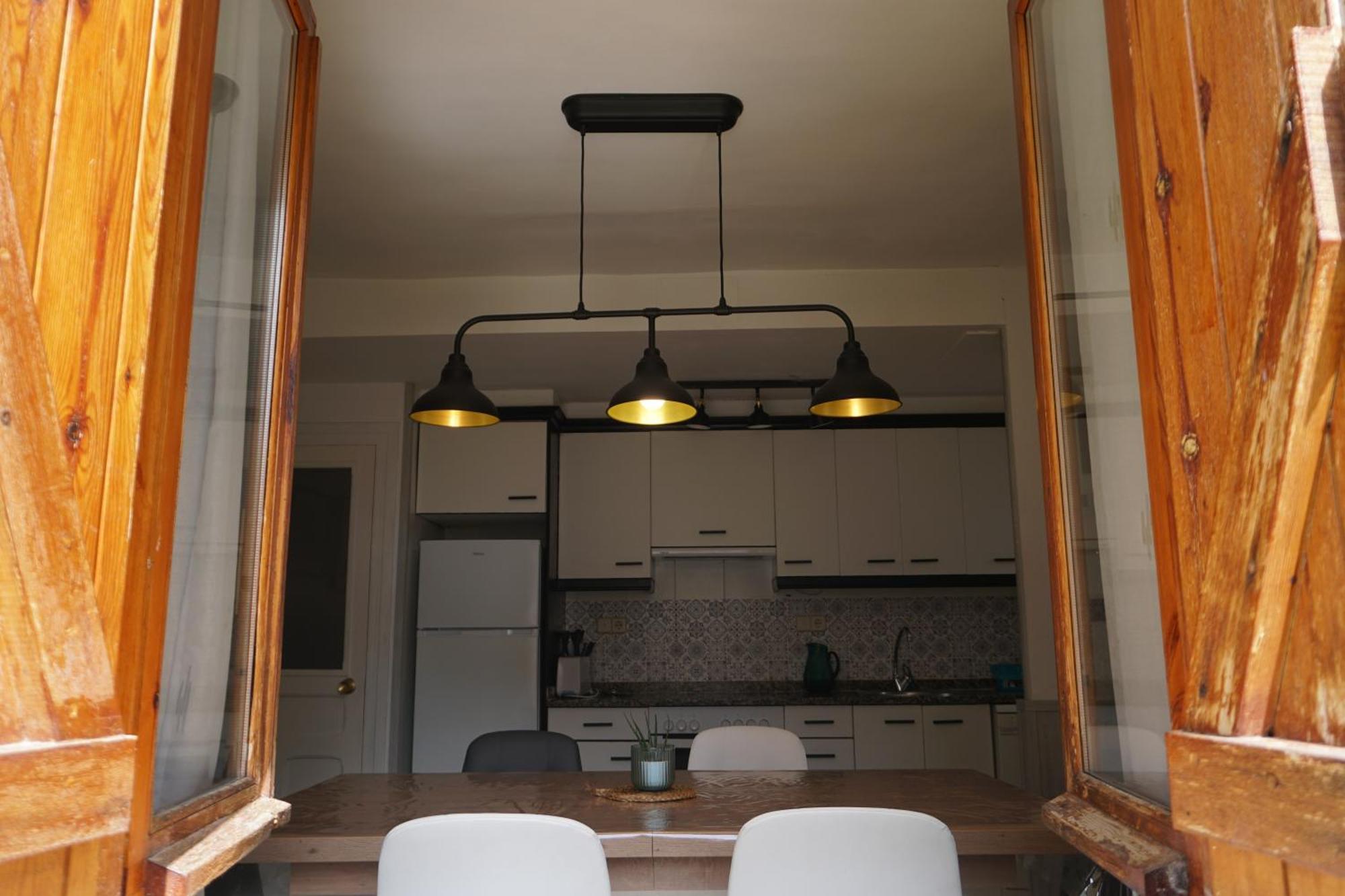 Cirjuana, Casa En El Centro Con Agradable Jardin Y Barbacoa By Pirineos 360 Villa Биескас Екстериор снимка